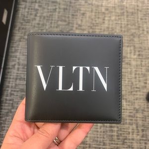 Valentino wallet